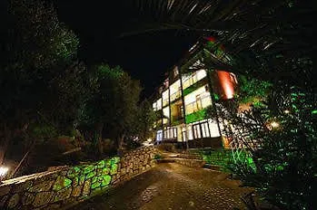 Zeus Hotel