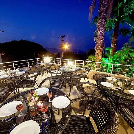 Zeus Hotel
