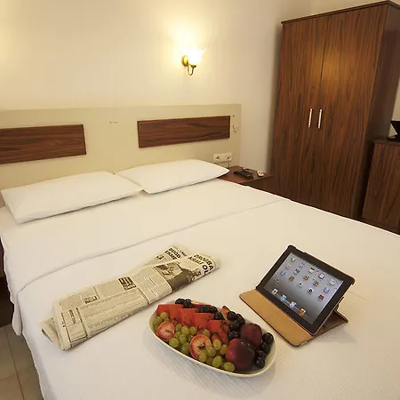 Zeus Hotel